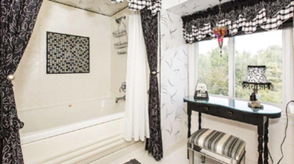 Matthews Manor Bed & Breakfast Luaran gambar