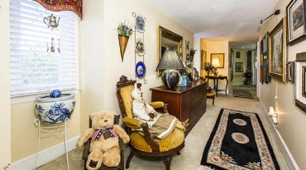 Matthews Manor Bed & Breakfast Luaran gambar